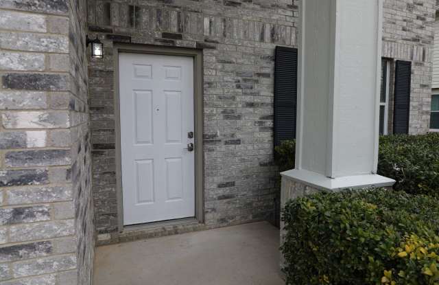 5105 Cliff Oaks Drive Gallery 2