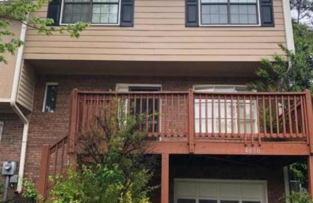 4090 Sand Wedge Circle NW - 4090 Sand Wedge Cir NW, Kennesaw, GA 30144
