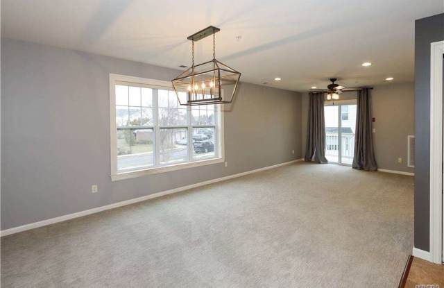 151 Brattle Cir Gallery 4