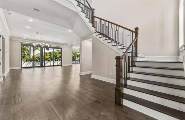 481 W DAVIS Boulevard Gallery 4