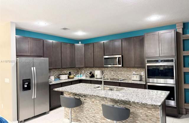 445 NW 36th Avenue, Pompano Beach, FL 33069 photos photos