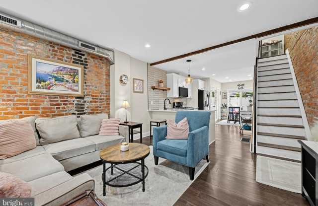 1842 WILDER Street Gallery 3
