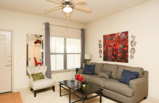 642 Greenhill Dr Gallery 2
