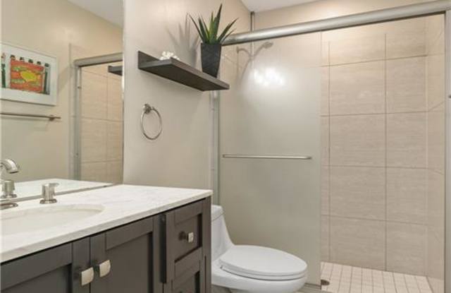 15534 Crystal Lake Drive - 1 Gallery 4