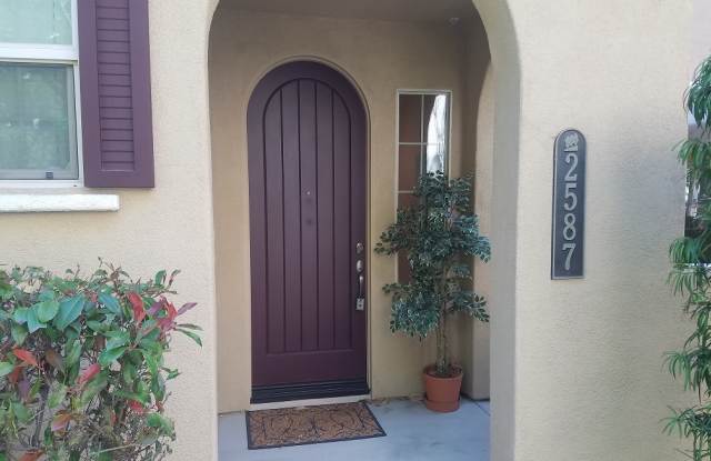 2 Bedroom with an office!! - 2587 Escala Circle, San Diego, CA 92108