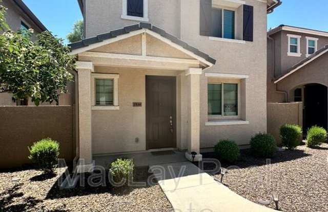 2538 N 73rd dr photos photos