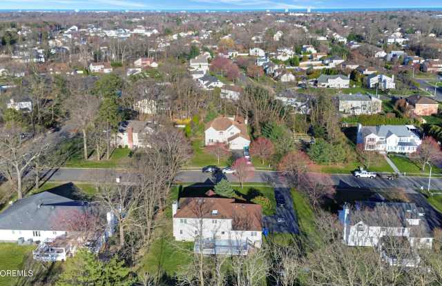 34 Georgetown Road - 34 Georgetown Road, Eatontown, NJ 07724