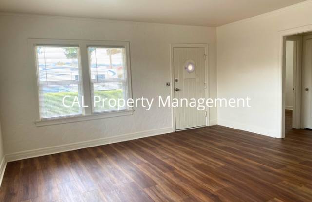 324 N 2nd Street Gallery 2
