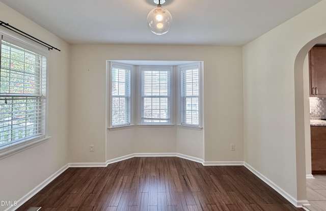 2729 E Shoreham Street Gallery 4