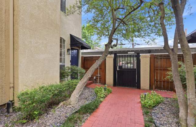 4517 Holland Avenue Gallery 3