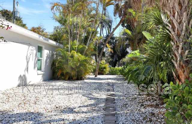 2077 5th Street photos photos