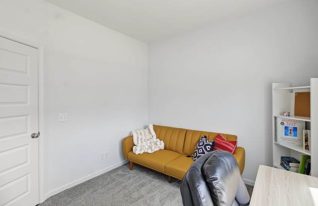 163 Alcove Court Gallery 3