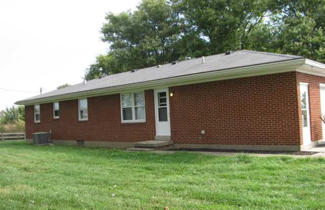 Private Setting Great Location Brick Home For Rent Gallery 4