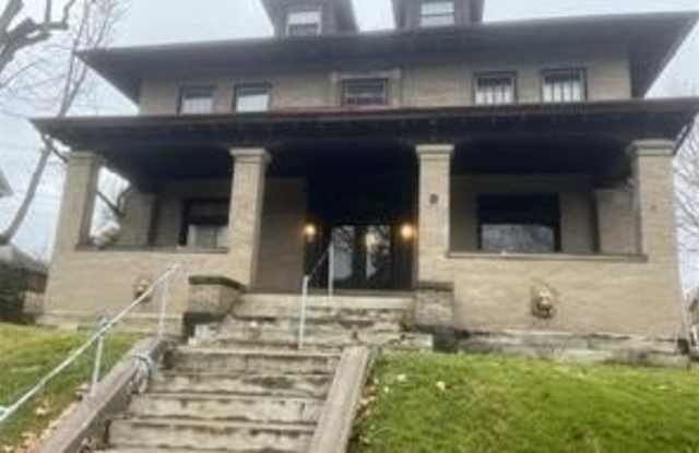 71 N Euclid Ave photos photos