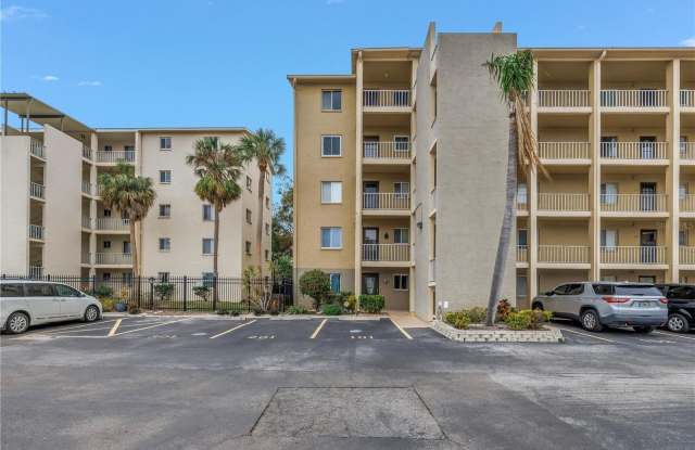 3500 LAKE BAYSHORE Drive Gallery 2