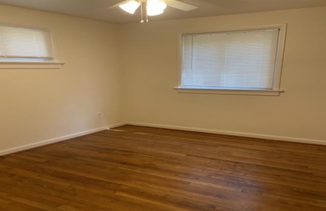 8358 Patrick Henry Boulevard Gallery 3