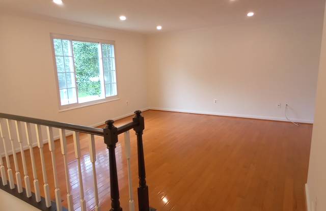 4009 Pickstone Drive Gallery 4