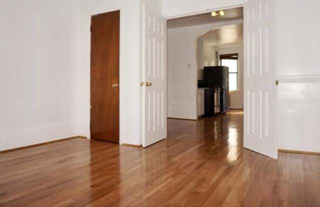 188  22nd Street Gallery 3