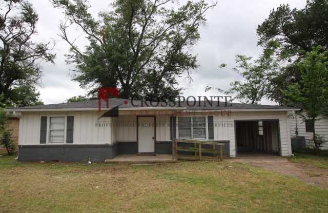 Coming Soon! 3 bedroom 1 bath- East Tyler! photos photos Coming Soon! 3 bedroom 1 bath- East Tyler! photos photos