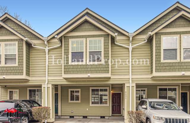 Charming 3-Bedroom Home in Prime Hillsboro Location! - 8641 Northeast Trafalgar Lane, Hillsboro, OR 97006
