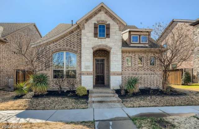 1052 Lone Ivory Trail UNIT - 1052 Lone Ivory Trail, Arlington, TX 76005