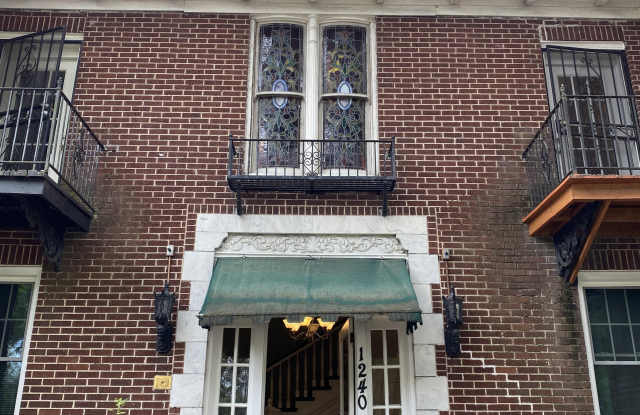 1240 East Victory Drive - 1 photos photos