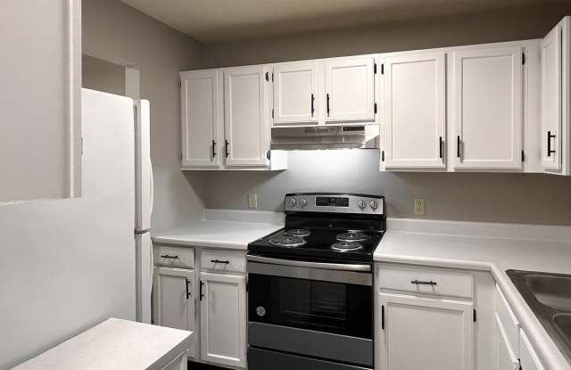 3433 S Burks Court Gallery 4
