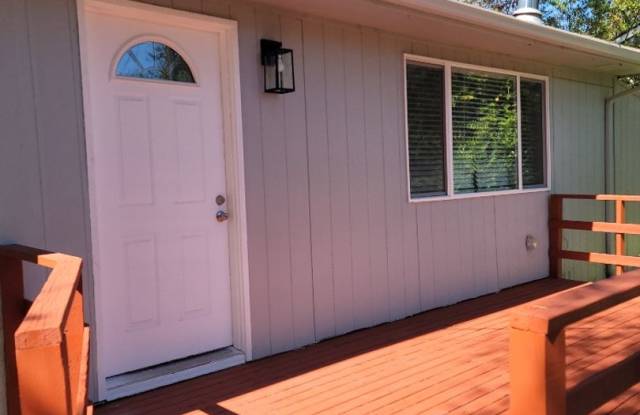 Remodeled 3 bed/2 bath in High Point/West Seattle with large fully fenced yard at $3200! photos photos