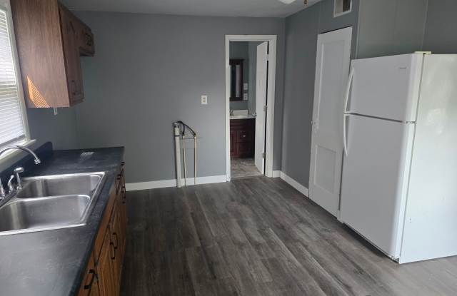 3807 Chalmers Avenue Gallery 4