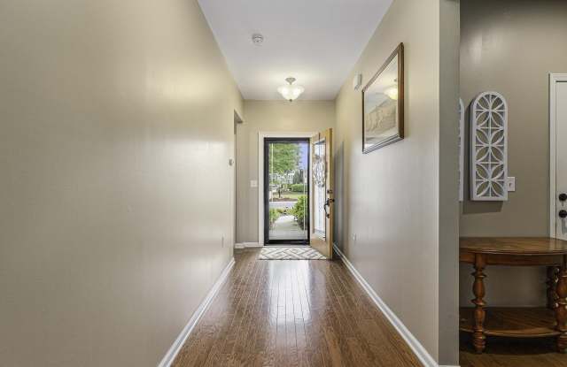 15 Saltwind Loop Gallery 3