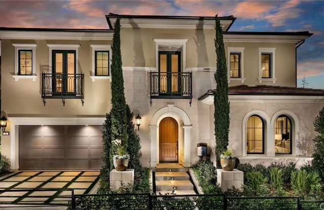 54 Kiwi - 54 Kiwi, Irvine, CA 92618