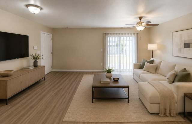 Fox Brook Apartments Gallery 3