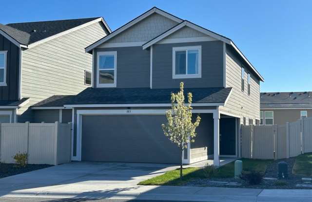 Brand New & Beautiful! 3 bed/2.5 ba + Loft! Fully Fenced Yard, Upgraded Interior Features! photos photos