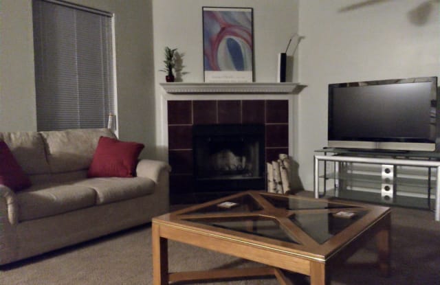 5620 Sunnyside Rd - 5620 Sunnyside Road, Lawrence, IN 46235