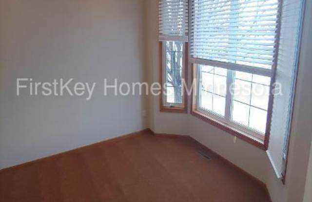 9407 Cherrywood Avenue North Gallery 2