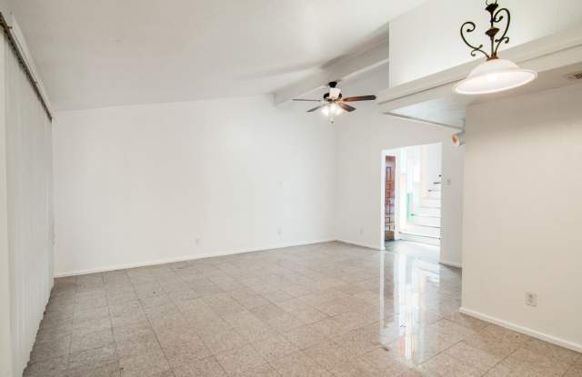 9023 Pinewood Drive Gallery 4