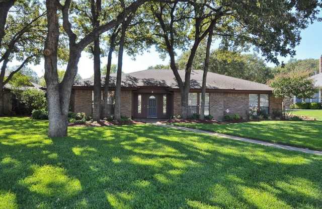 3 Whispering Vine Court - 3 Whispering Vine Court, Grapevine, TX 76051