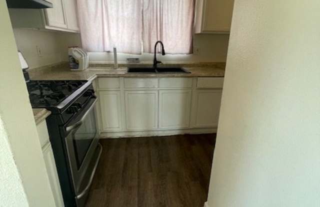 27513 Genevieve Drive Gallery 4