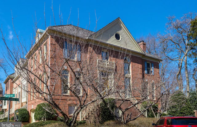 6650 HAMPTON PARK CT - 6650 Hampton Park Court, McLean, VA 22101