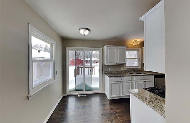 5931 Zenith Avenue N Gallery 4
