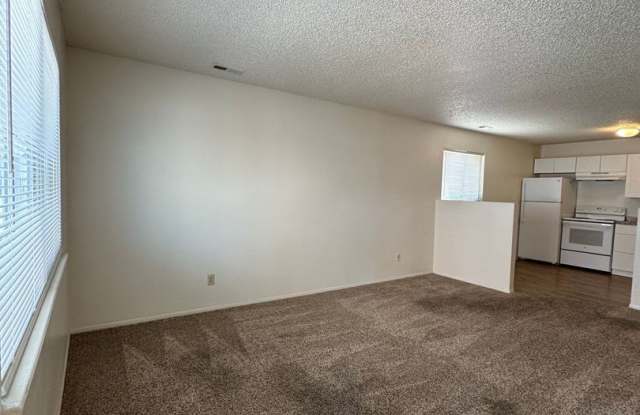Cute 2 Bedroom Apartment for Rent on Provincial Drive Gallery 3