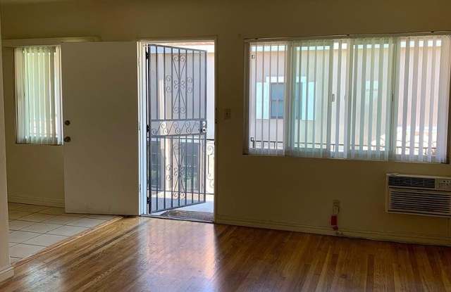 124 S Meridith Avenue Gallery 3