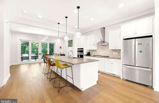 4505 PLATEAU Drive Gallery 4