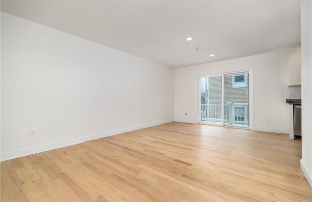 148 Myrtle Avenue Gallery 3