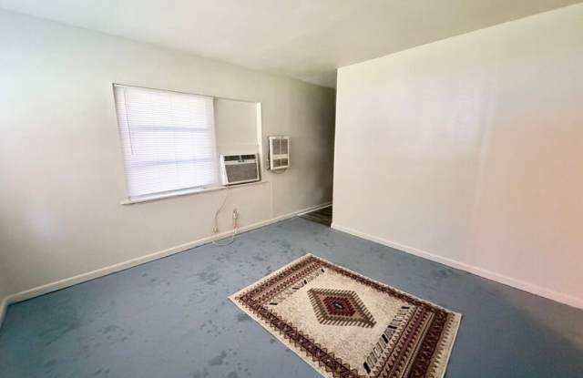 533 Amber St. Gallery 2