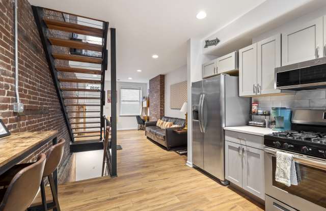 3035 Spring Wy - 3035 Spring Way, Pittsburgh, PA 15201