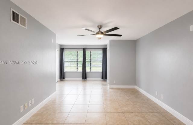 2986 S University Dr Gallery 4
