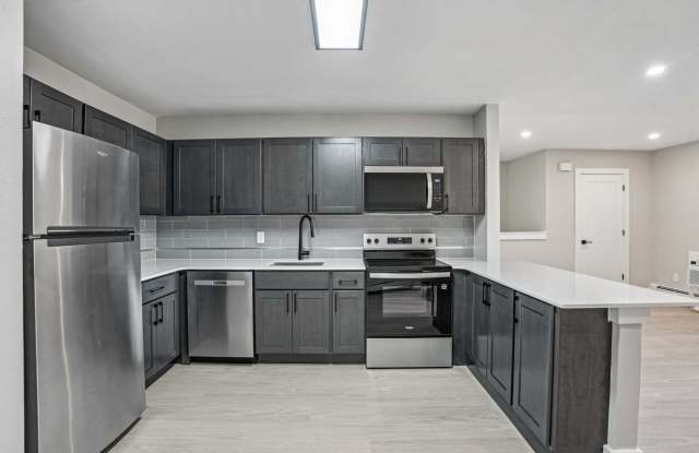 Groveland Manor photos photos