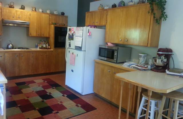 3 Bd/2 Ba Spacious home on Sunnyside Hill! photos photos 3 Bd/2 Ba Spacious home on Sunnyside Hill! photos photos