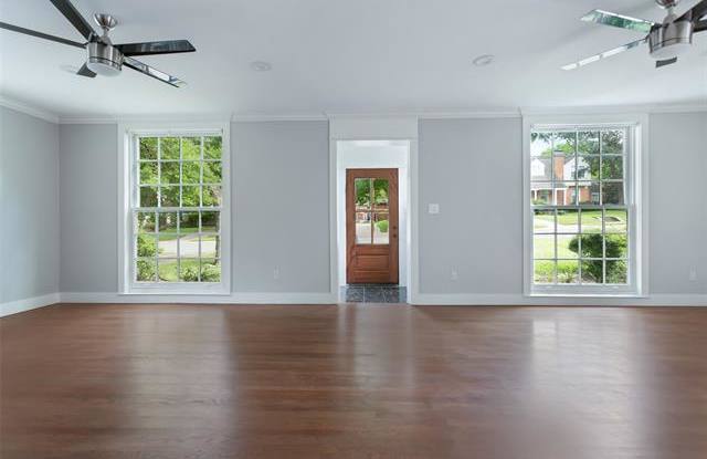 6929 Hammond Avenue Gallery 3